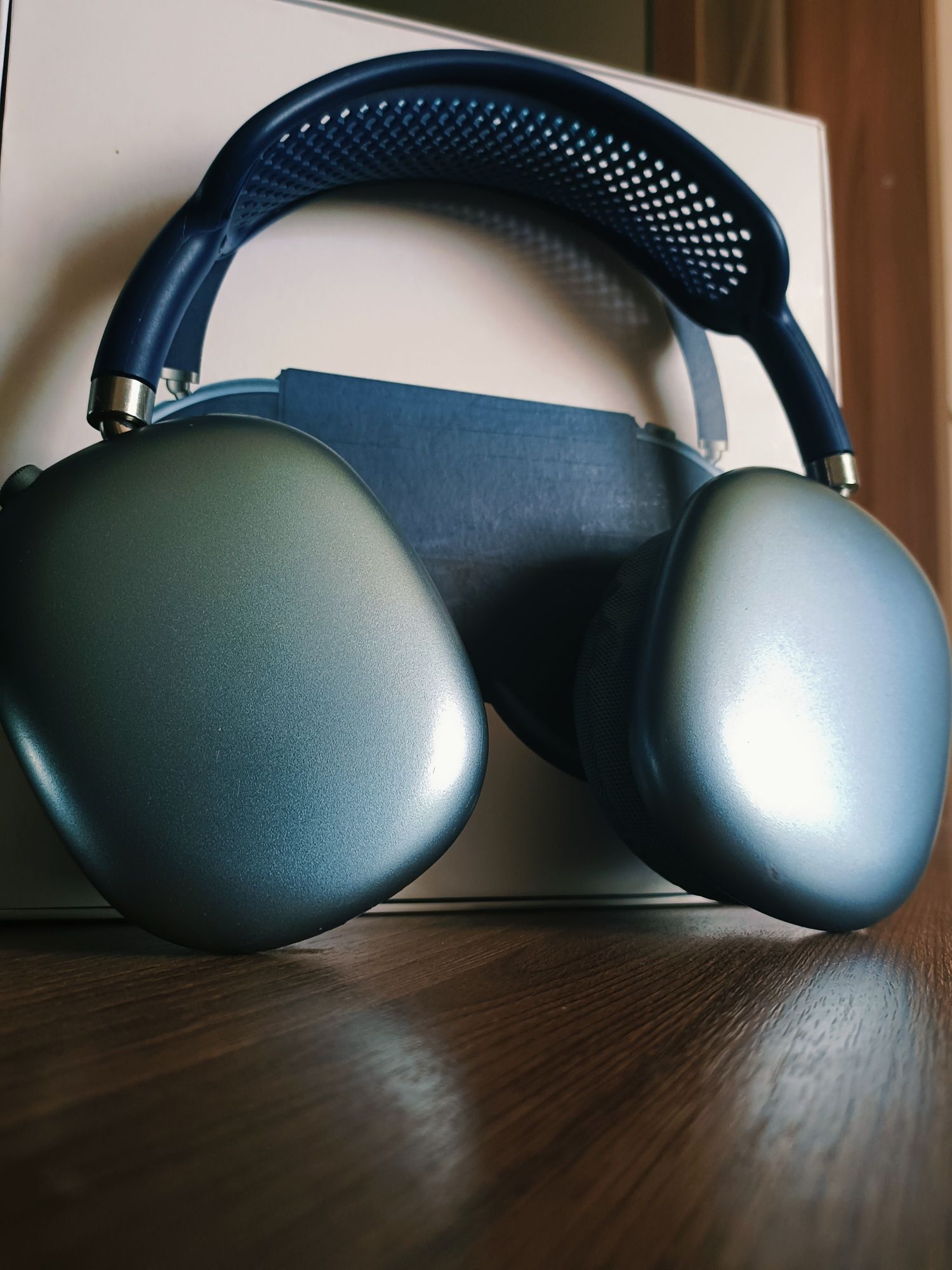 Airpods Max кйтаиски