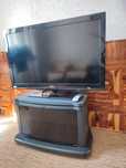 Телевизор Haier с тумбой