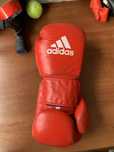 Продаются боксерские перчатки iba adidas