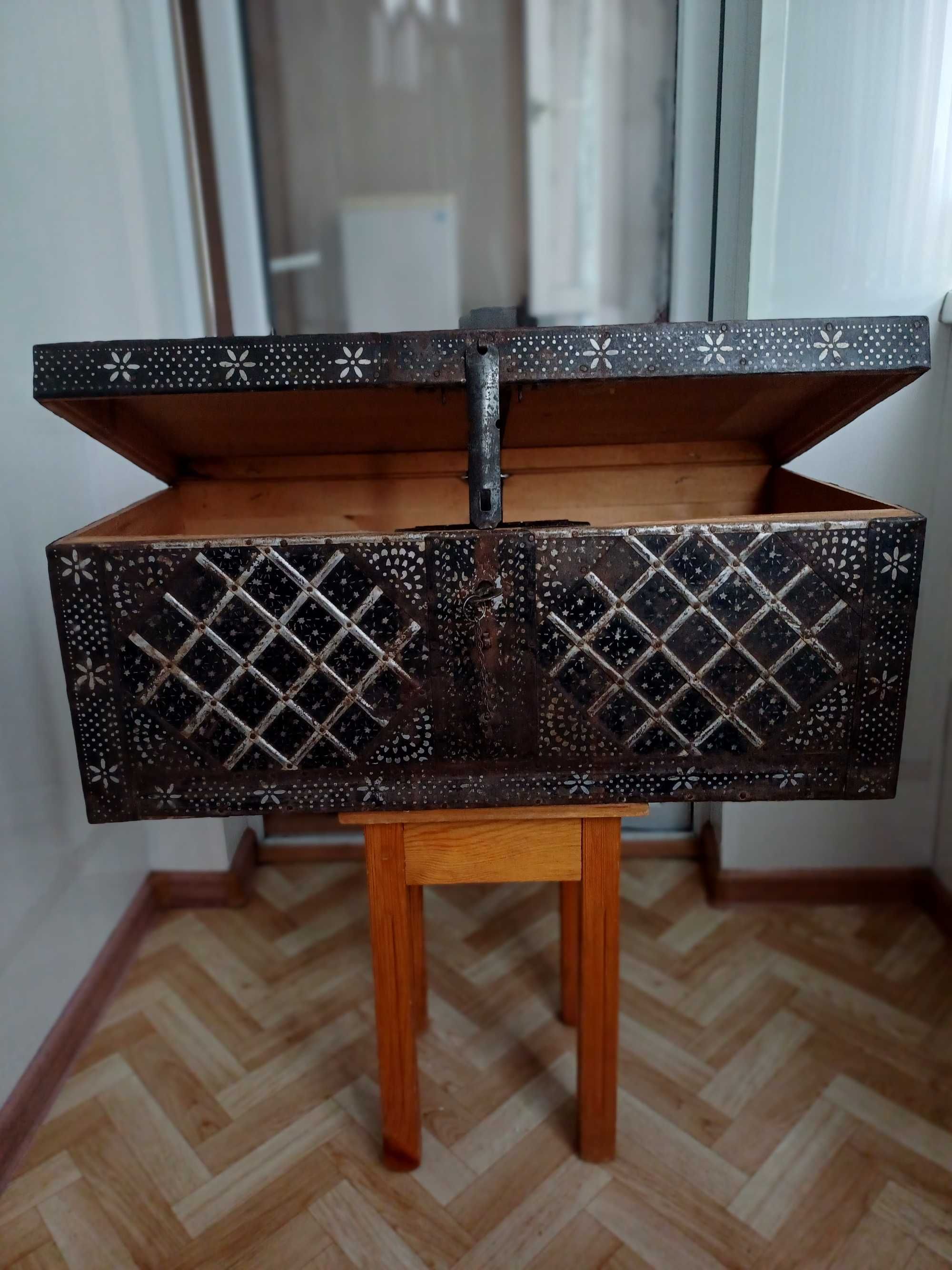 Казахский национаьтный СУНДУК