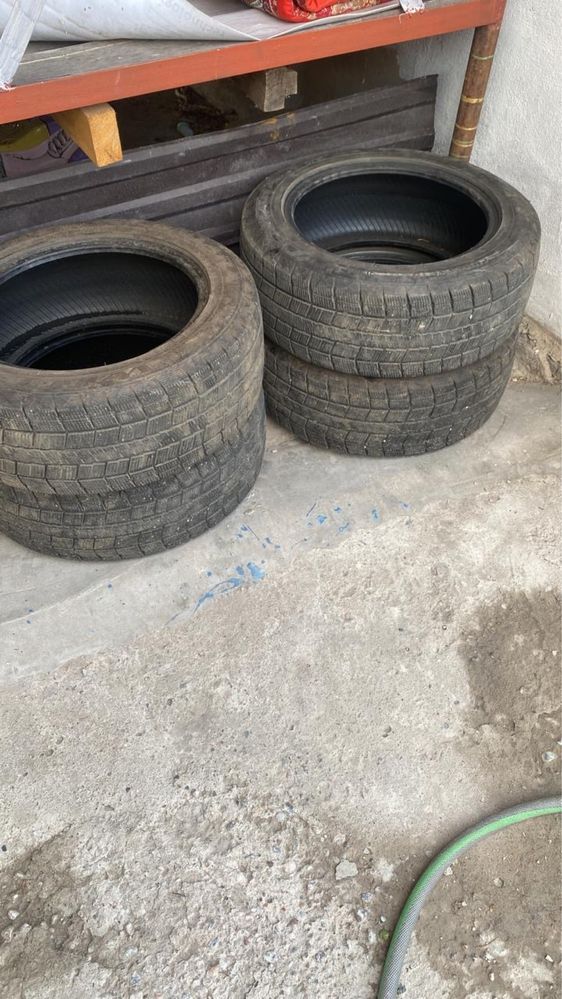 Зимние шины 205/55 R16 — бу, хорошее состояние