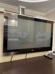 Телевизор LG 106 см в отличном состоянии