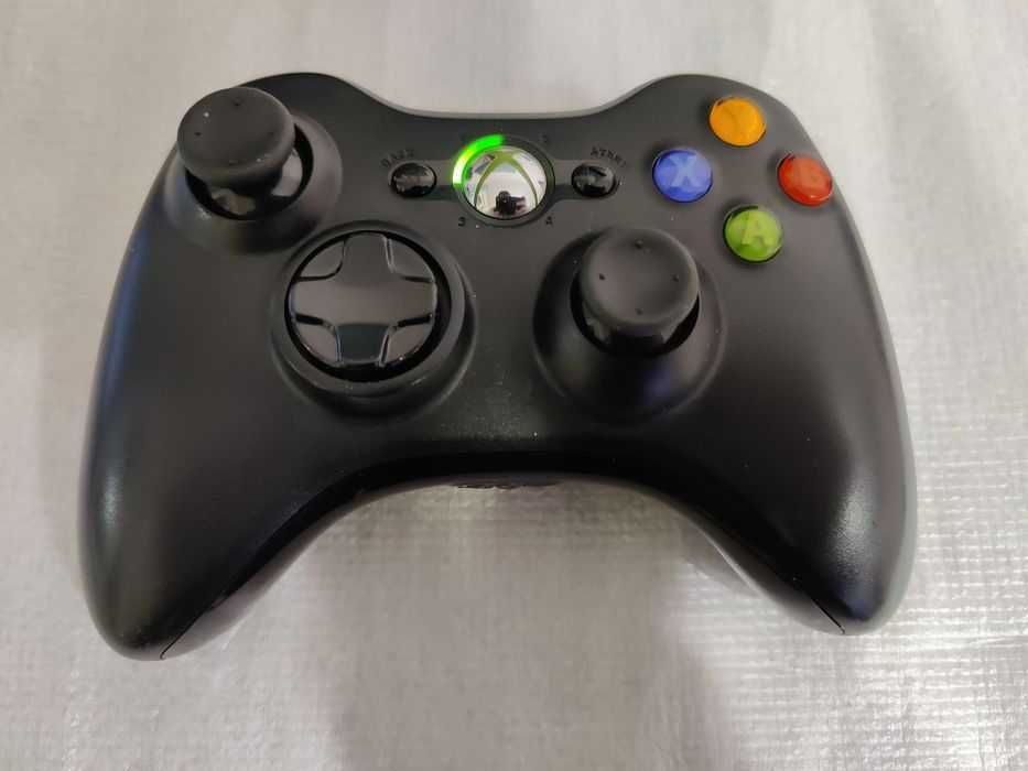 Xbox 360 Slim + 250 Игр Прошитый FREEBOOT