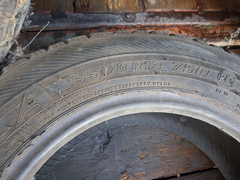Продам один баллона r13