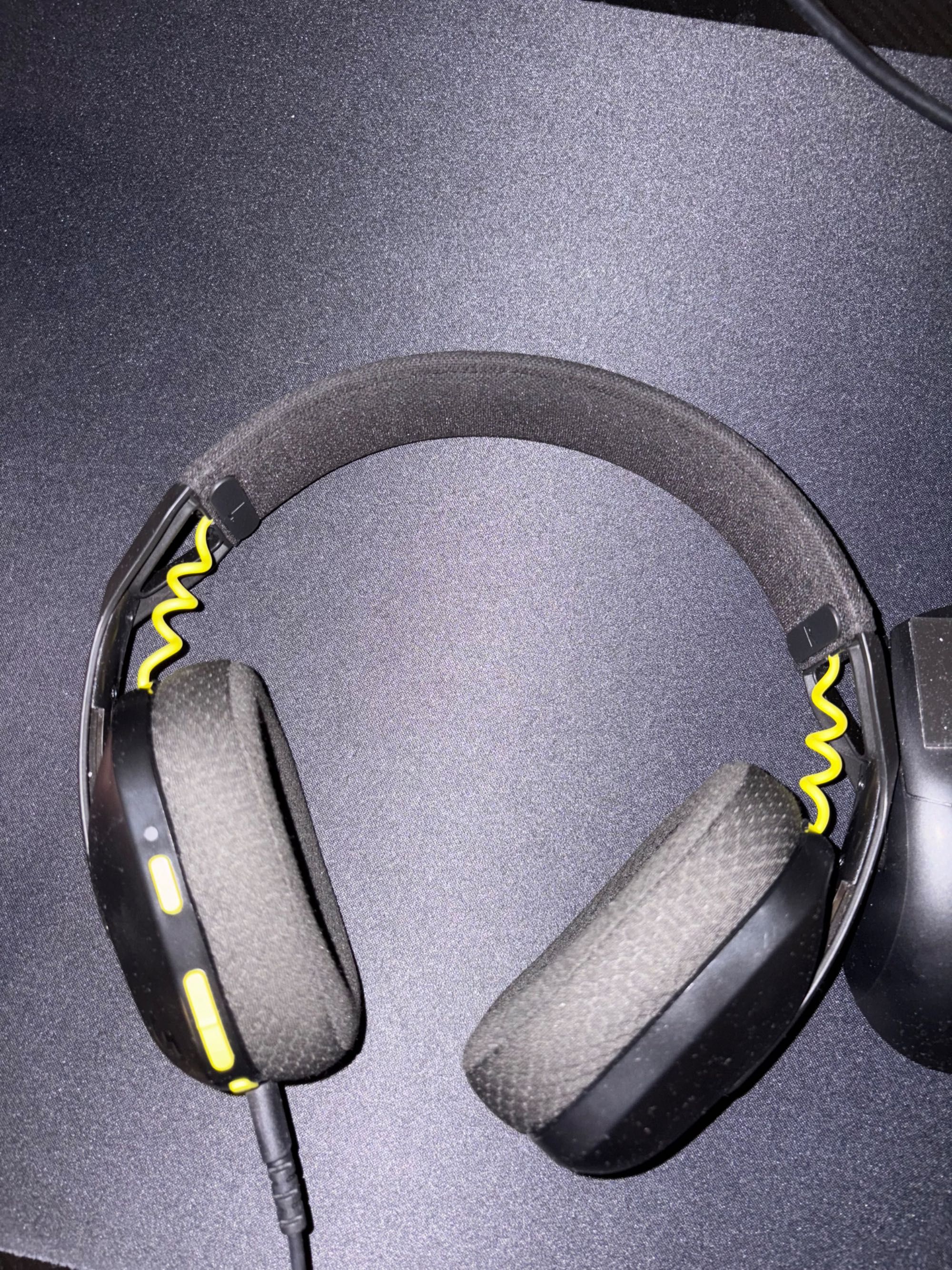 Наушники Logitech g435