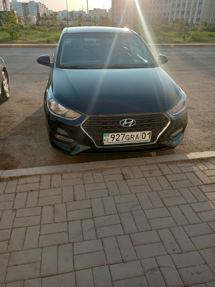 Продам машину Хундай Акцент
