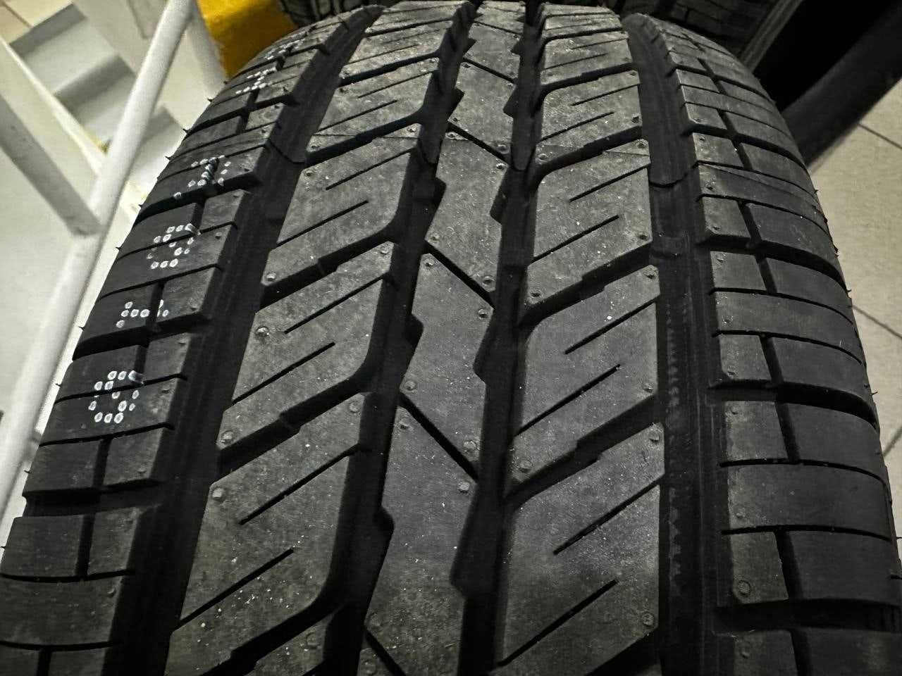 Летние шины Roadx RX Quest HT01 225/70 R15 100T
