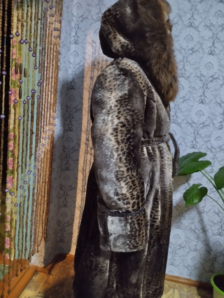 Шубка, не ношенная, хорошее качество