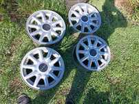 Продам титанку Ауди Б4 R15