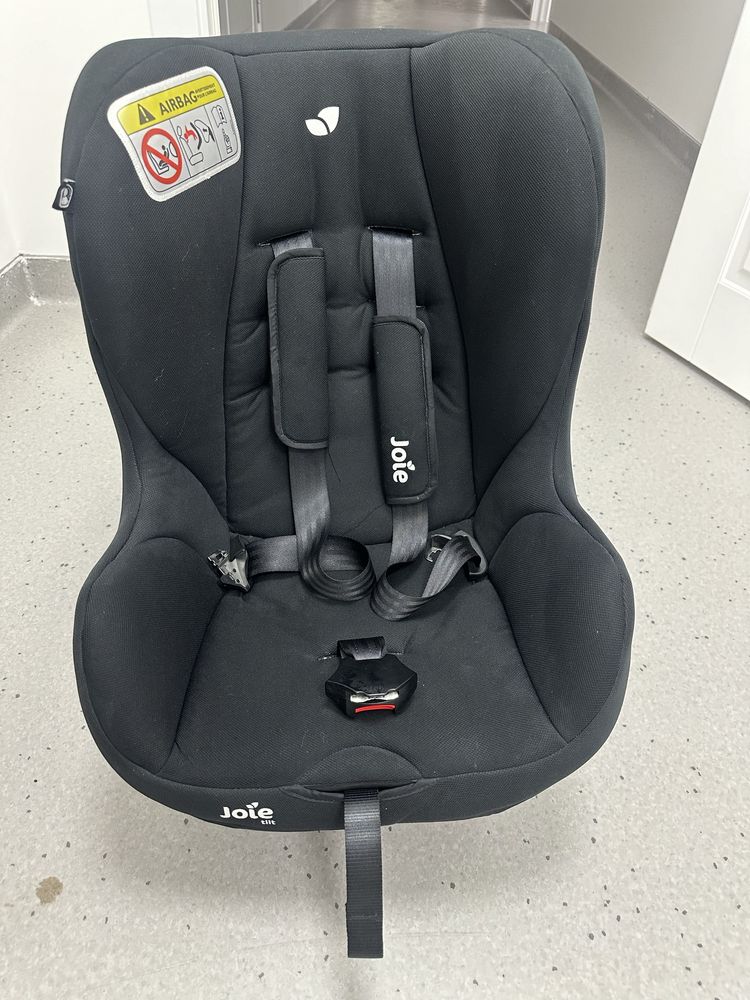 Детское автокресло Joie tilt