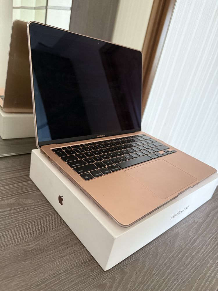 MacBook Air M1  | 256 GB | Отличное состояние