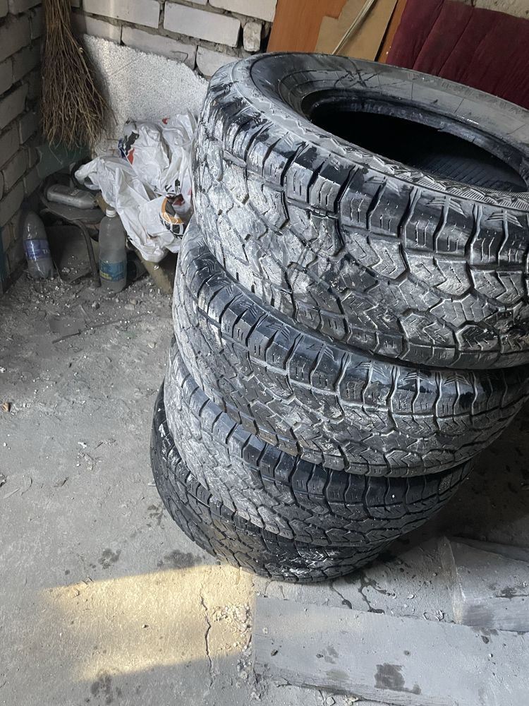 Продам шины r15