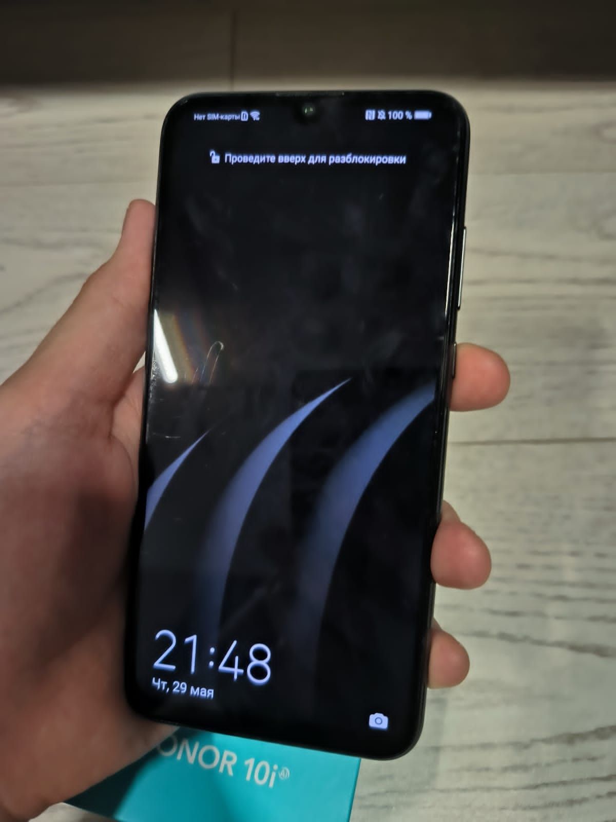 Продам Honor 10i