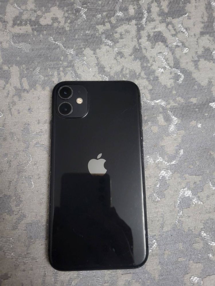 Продам Iphone 11