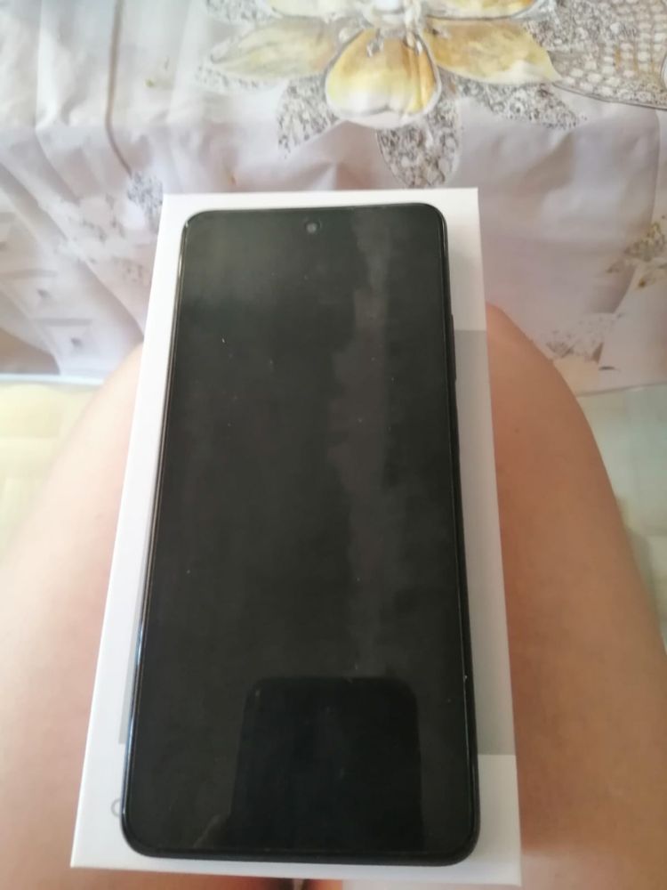 Продам новый телефон Oppo