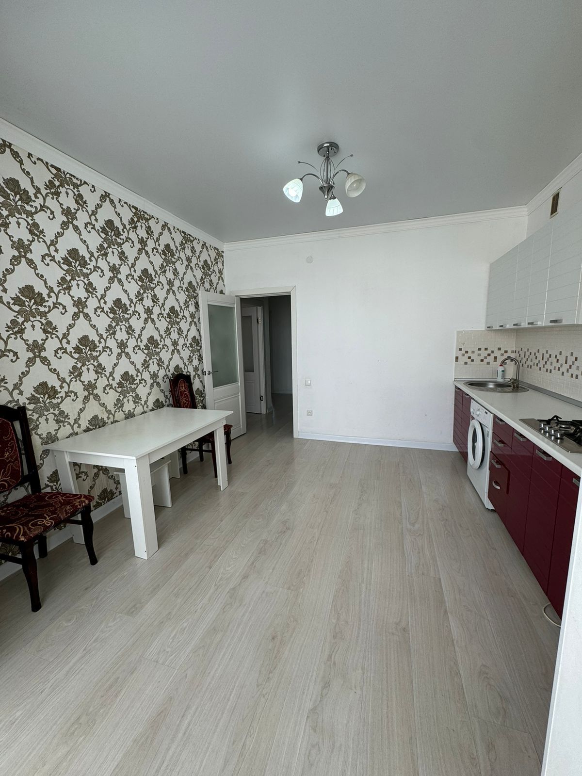 Продам 2 х ком квартиру