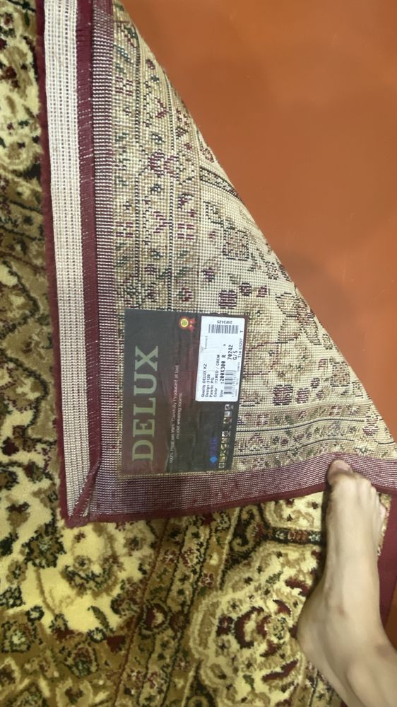 Ковёр продам новый