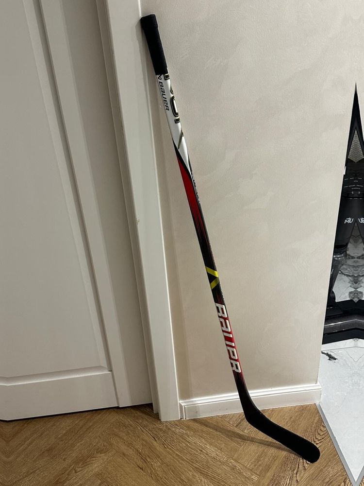 Хоккейная клюшка Bauer