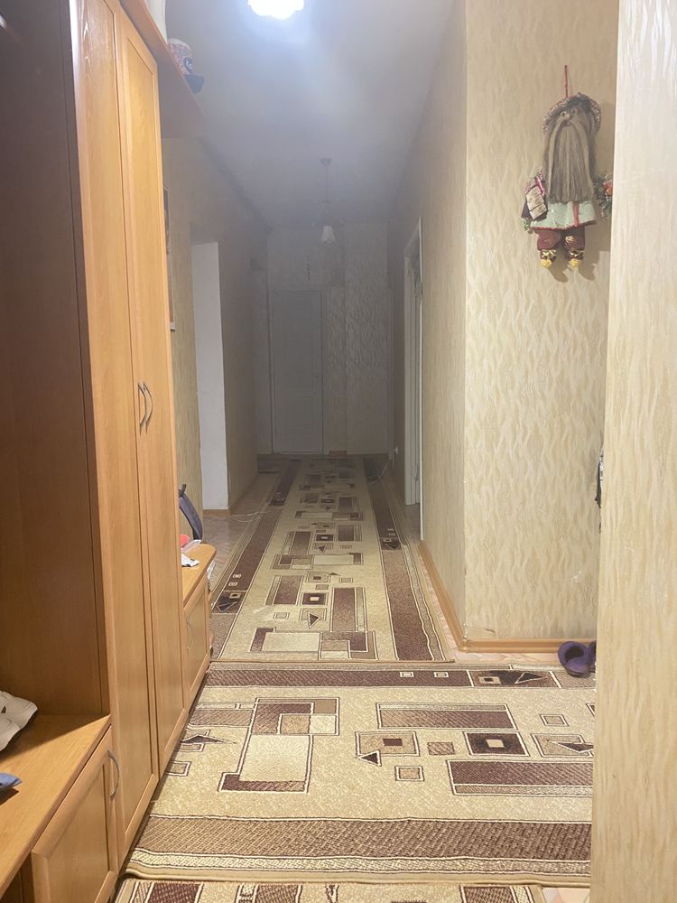 продам квартиру 4х комнатную