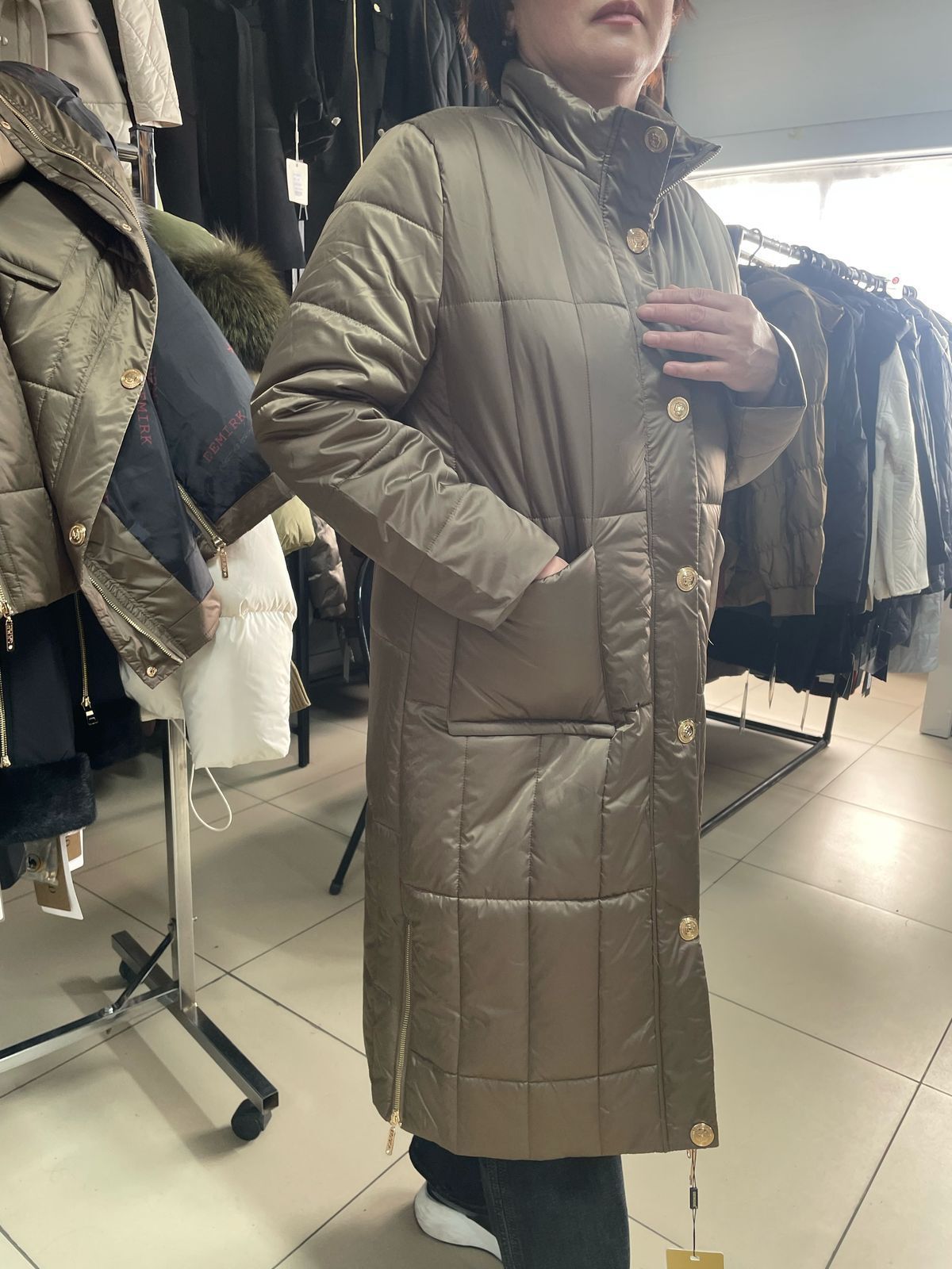 Срочно продам 52 размер