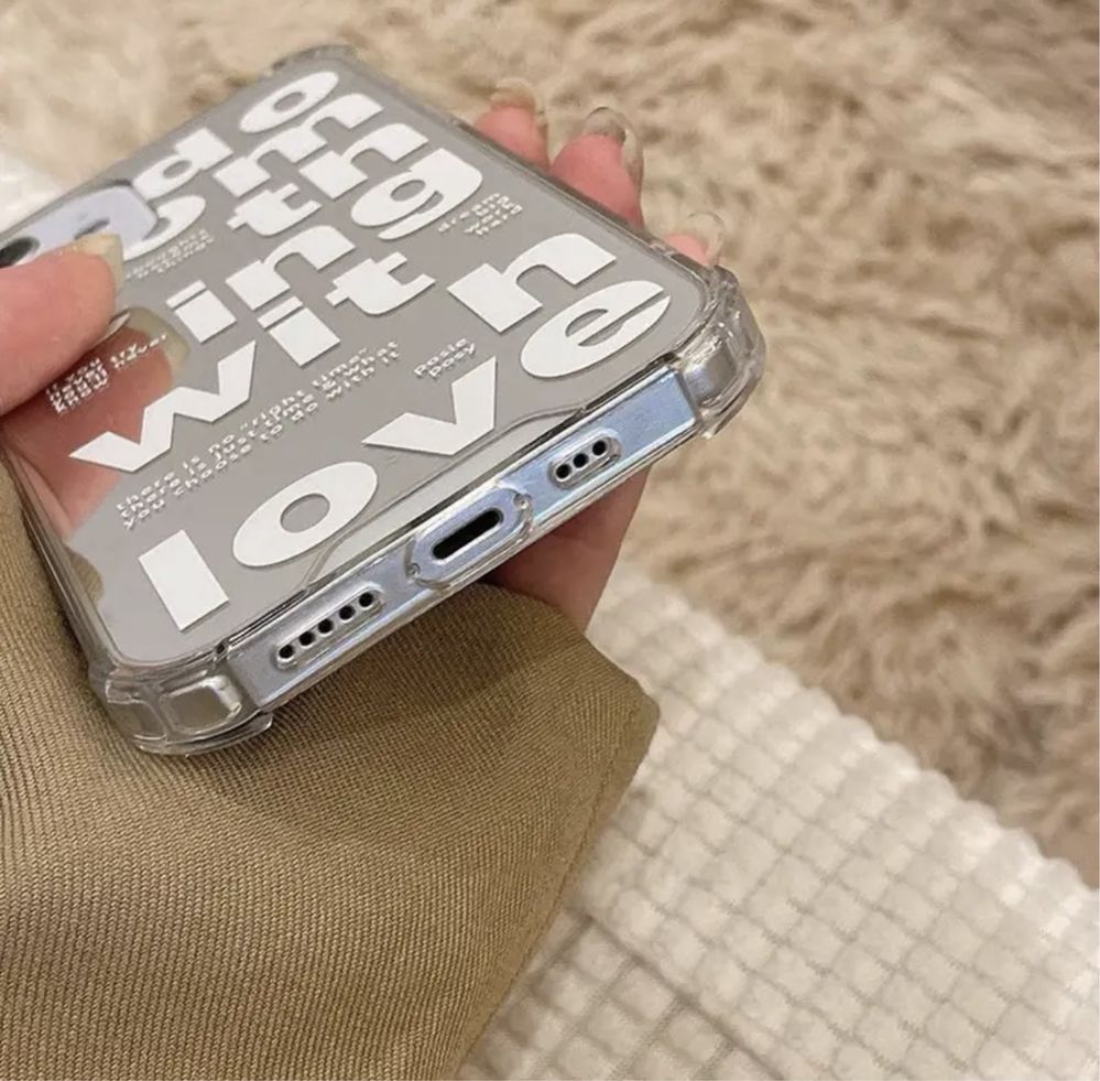Чехол на iPhone 11