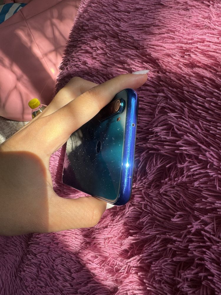 Продам Redmi note 8 128 гб