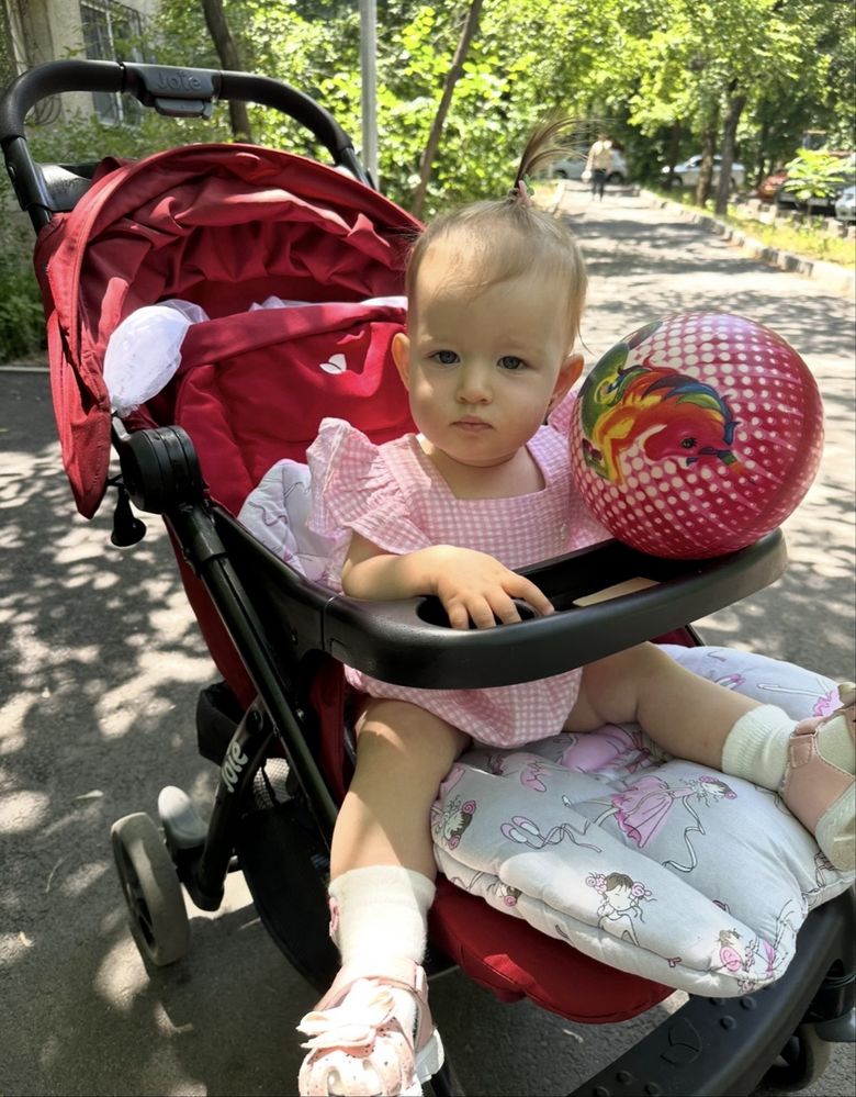 Коляска дешево складная срочно