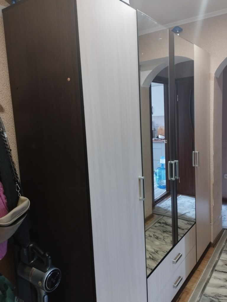 Продам шкаф бельевой