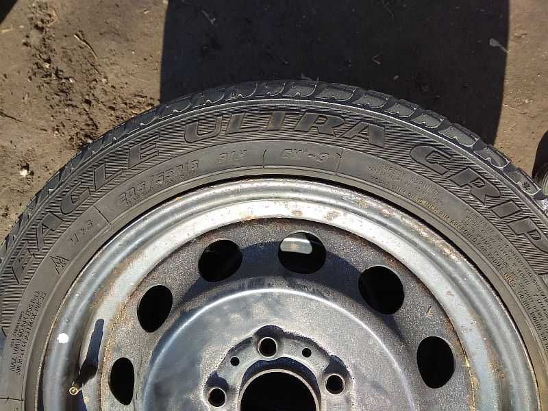 Шины 205/55 R16 - "GoodYear UltraGrip GW-3 RunFlat" , всесезонные.
