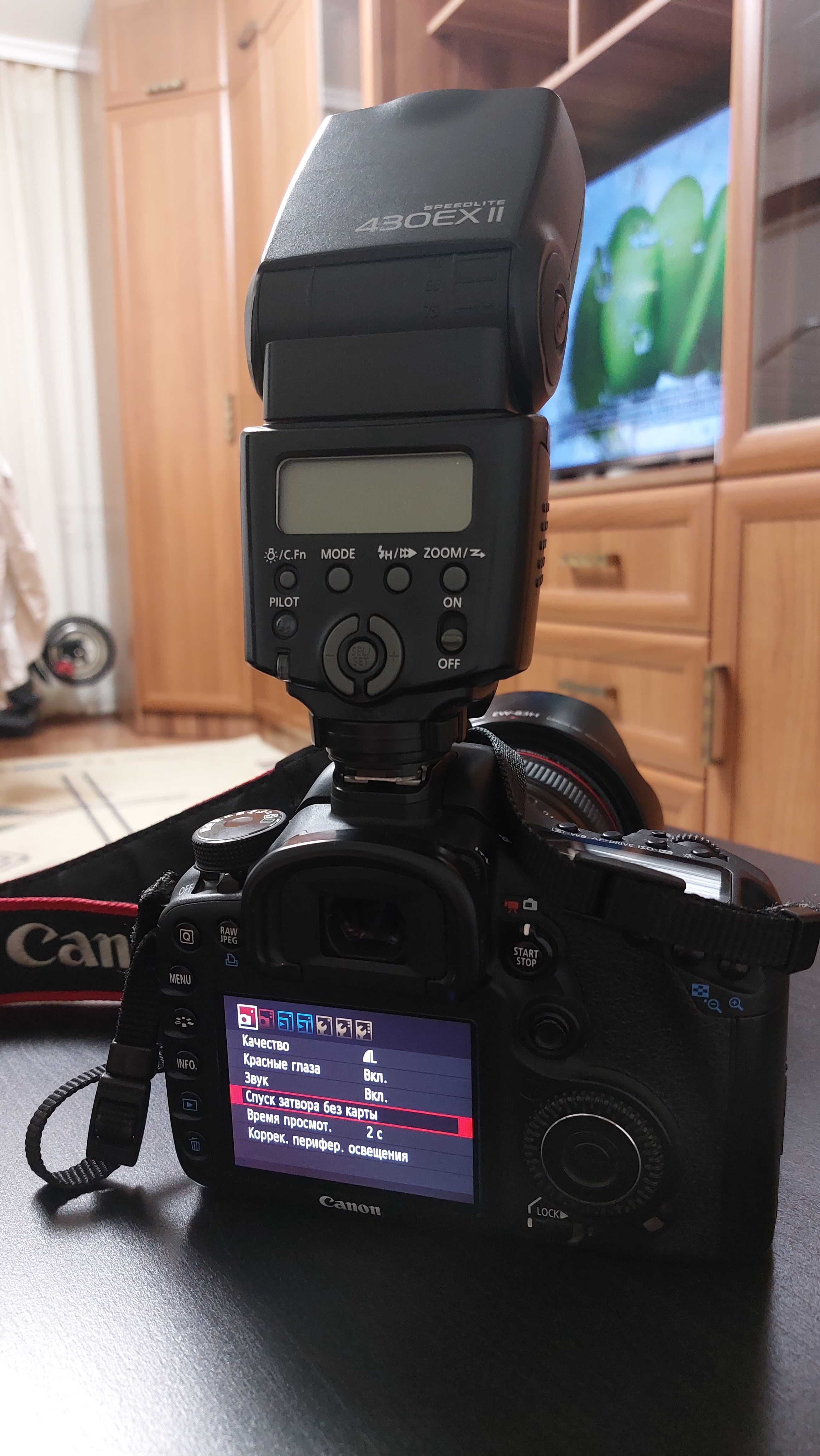 Зеркальный фотоаппарат Canon EOS 7D + Canon 24-105 mm