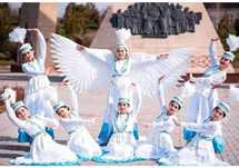 Танцевальные костюмы казахские