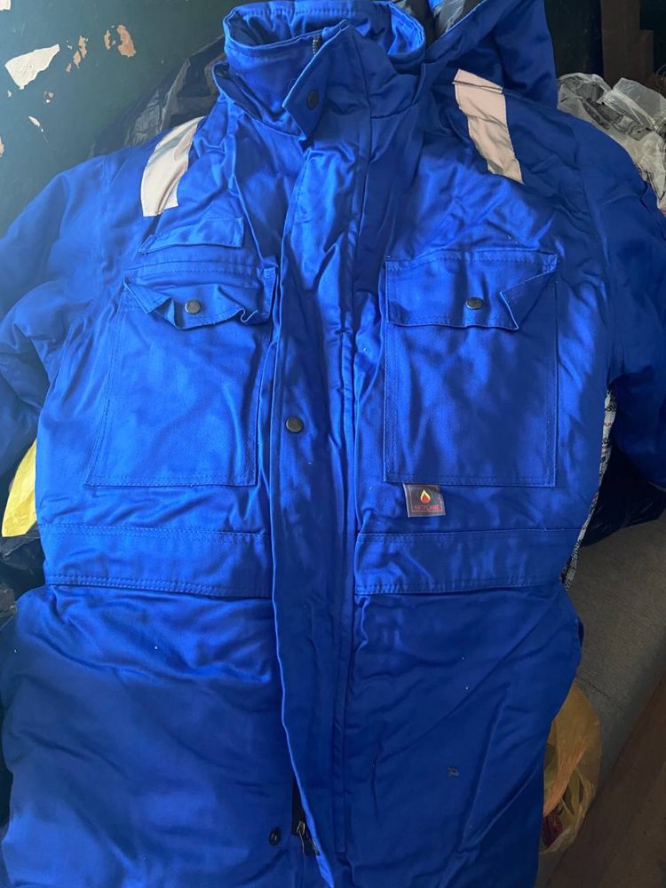 Зимние комбезы новые xl l 54 размеры
