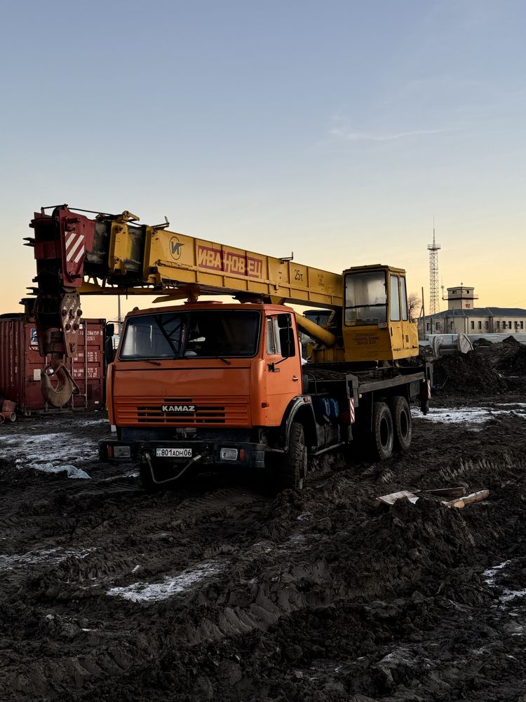 Продам Автокран  Ивановец 25 тонн