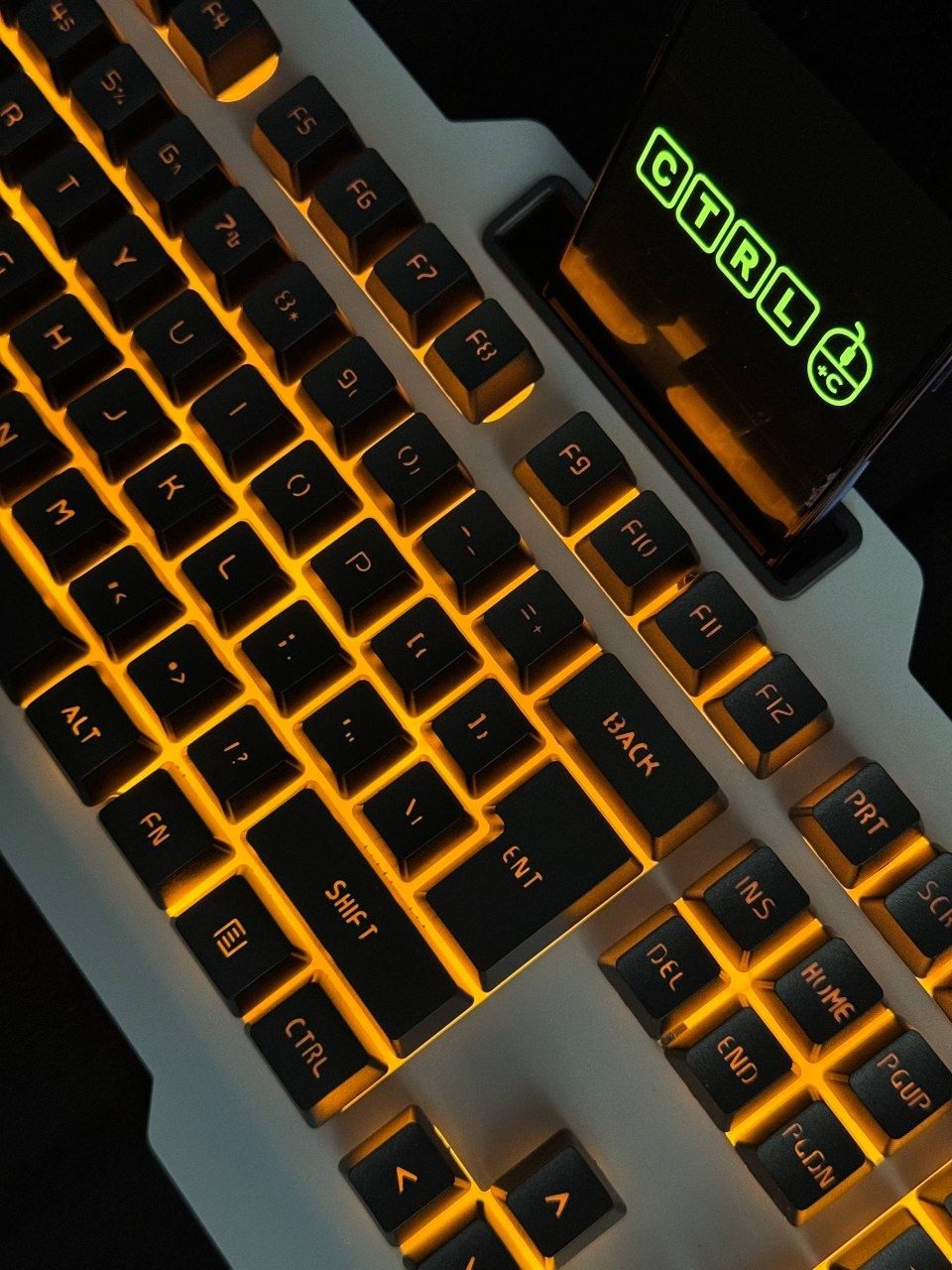 Игровая клавиатура GX810