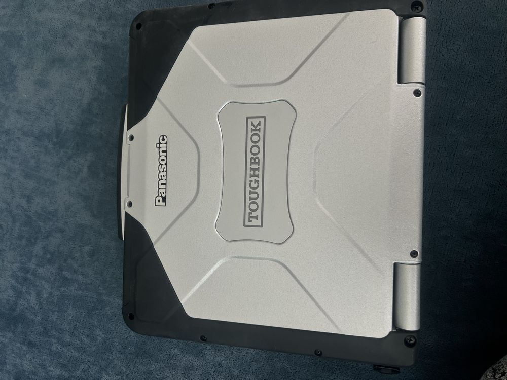 Panasonic Toughbook продается ноутбук для полевых условиях