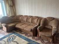 Продам диван, шкаф, столы, ковер
