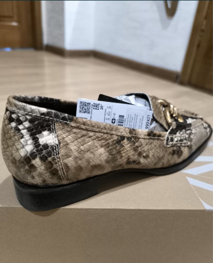 Лоферы Zara женские