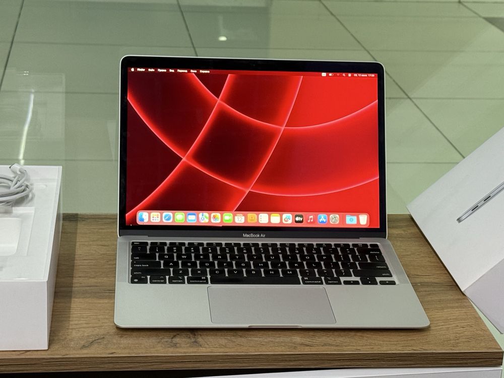 Новый Silver Apple MacBook Air 13.3 M1 2024 EAC серебро/Макбук Аир 13
