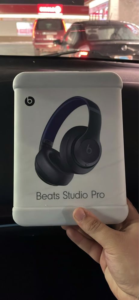 СРОЧНО продаю beats  studio pro