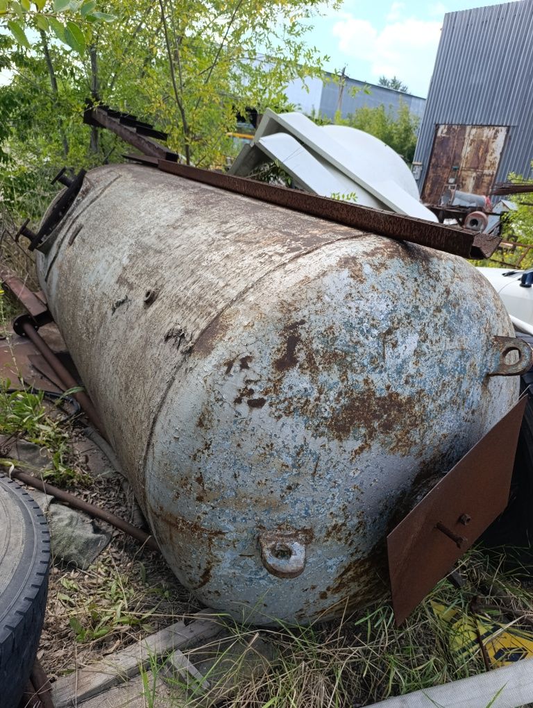 Продам ёмкость, цистерна бочка , ресивер
