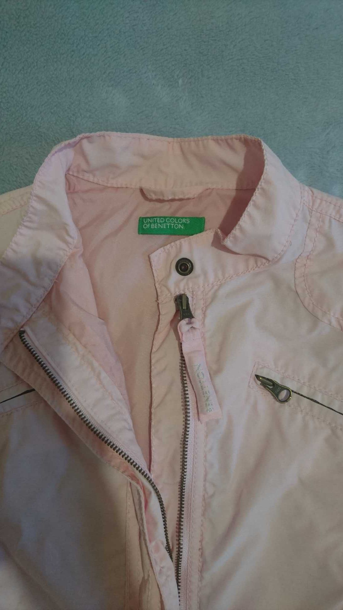 Новая ветровка размер 120 Benetton