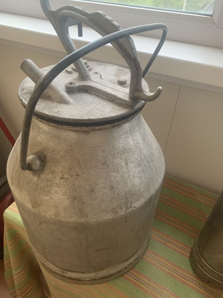Продам флягу, фляжку оцинкованную.