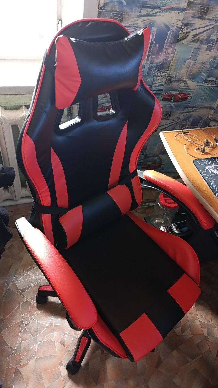 Продам Игровой стул