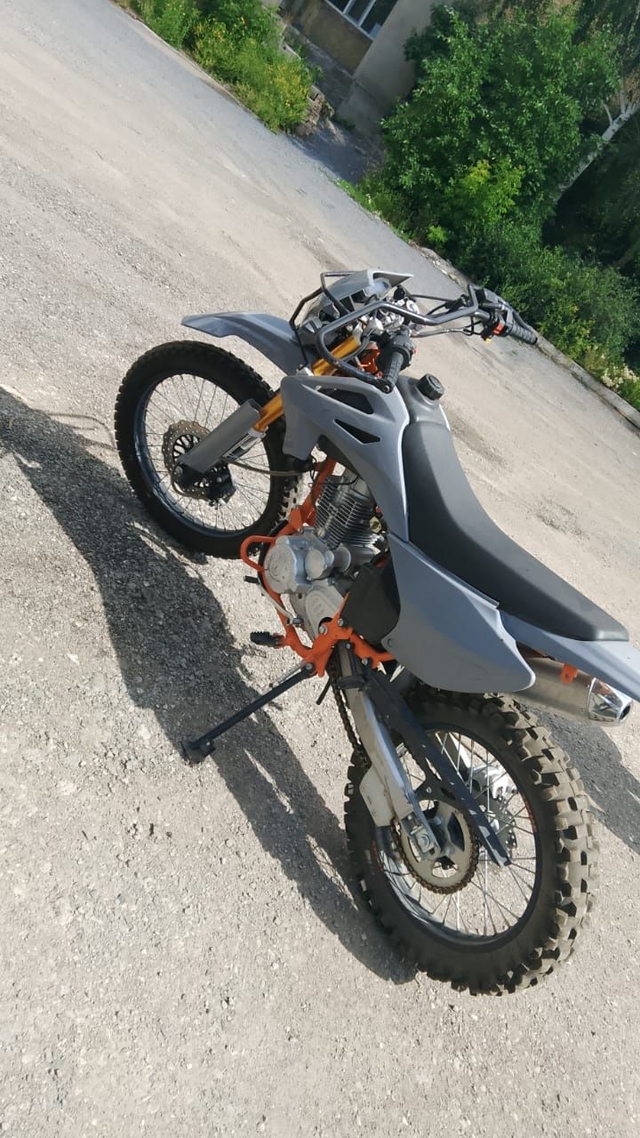 Продам эндуро ямма