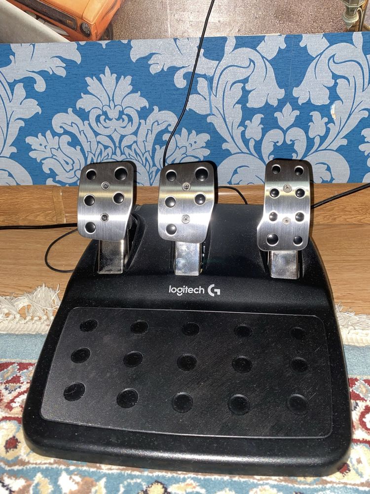 Игровой руль loghitech g29