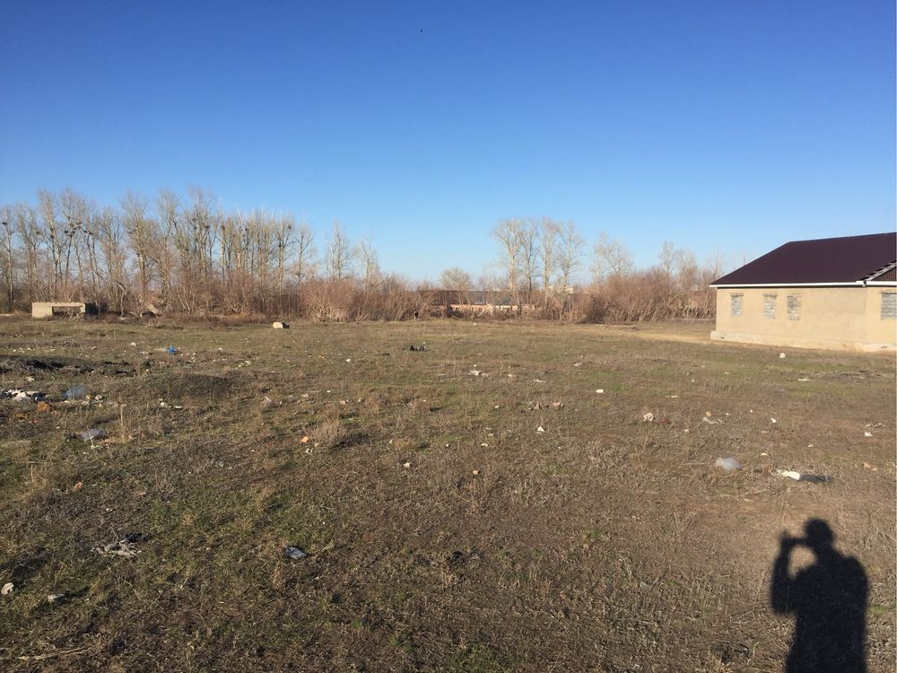 Продам участок в отрадном