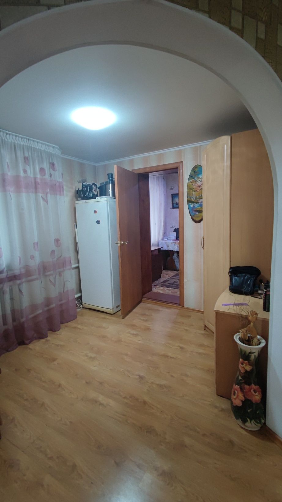Продам домовладение 2 этажный дом, участок 30 соток. с. Белое.