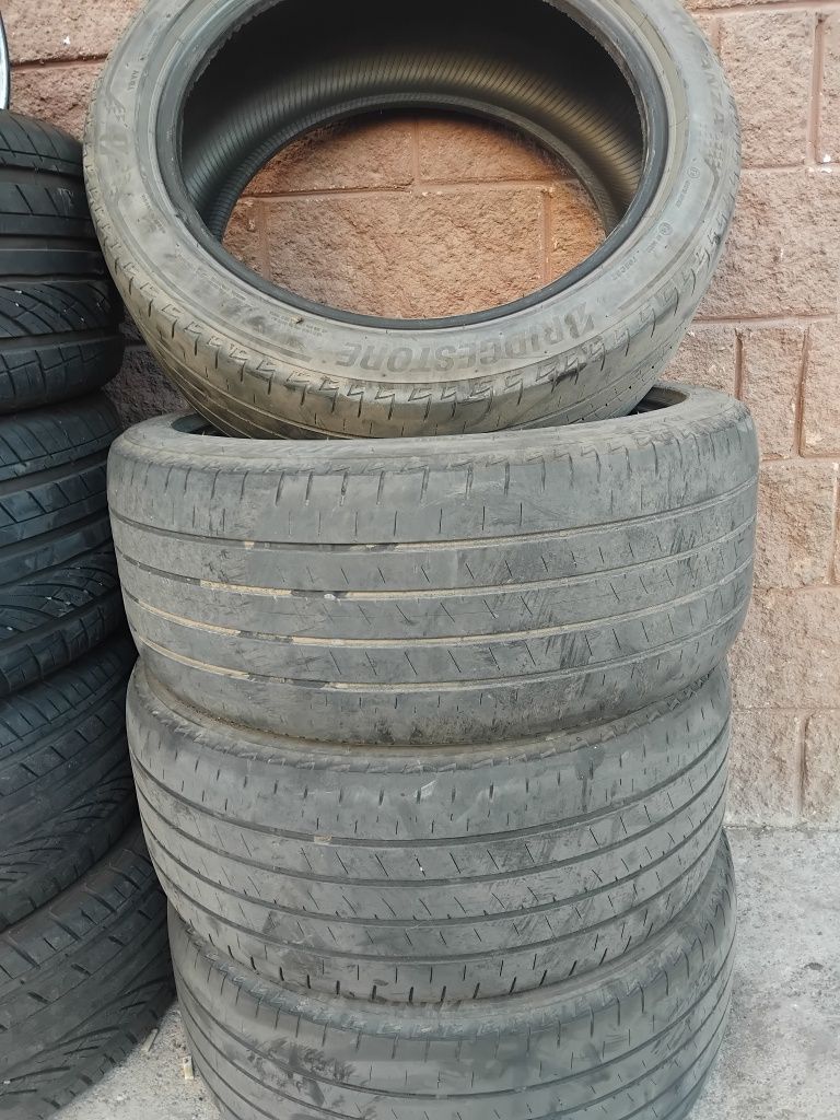 Резина 235/45R18