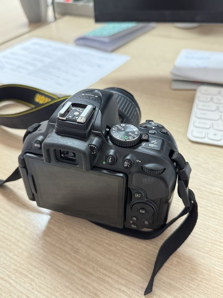 Продам фотоаппарат Nikon D5300 + объектив 18-55mm VR II