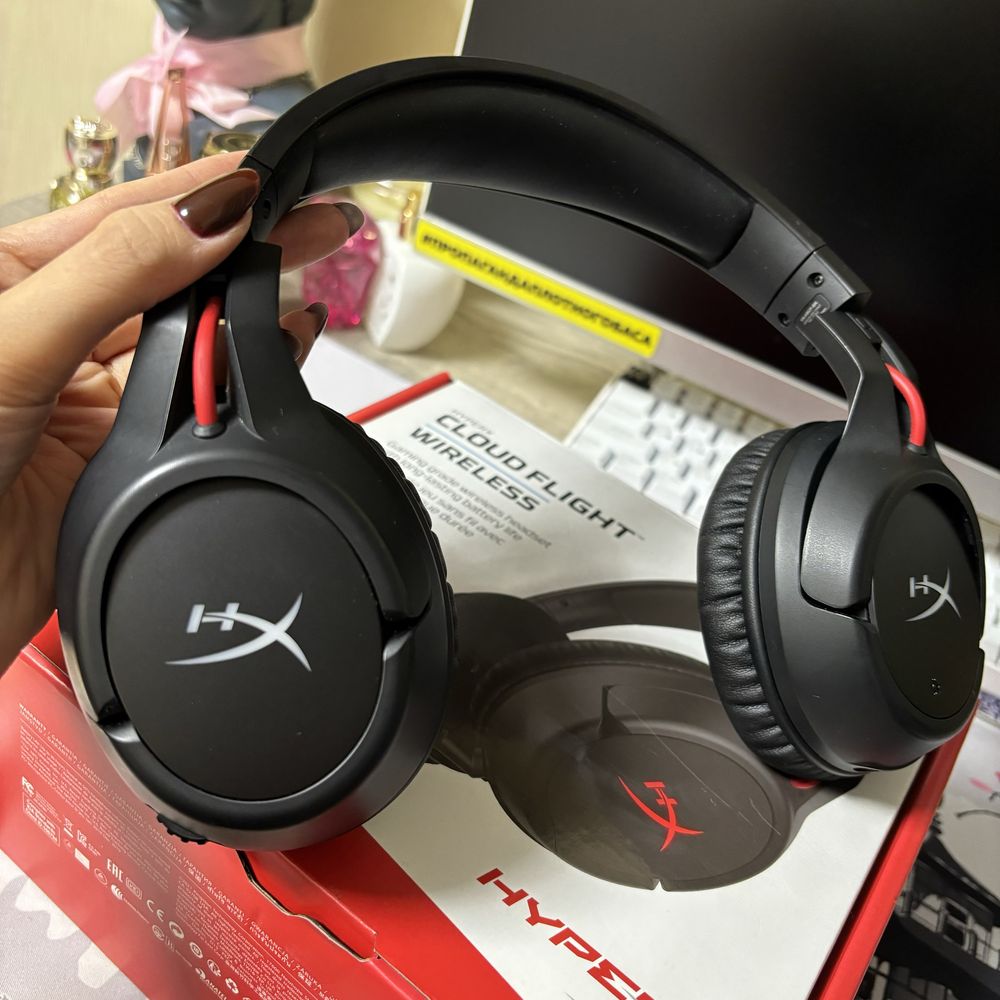 Игровые наушники HyperX Cloud Flight Wireless